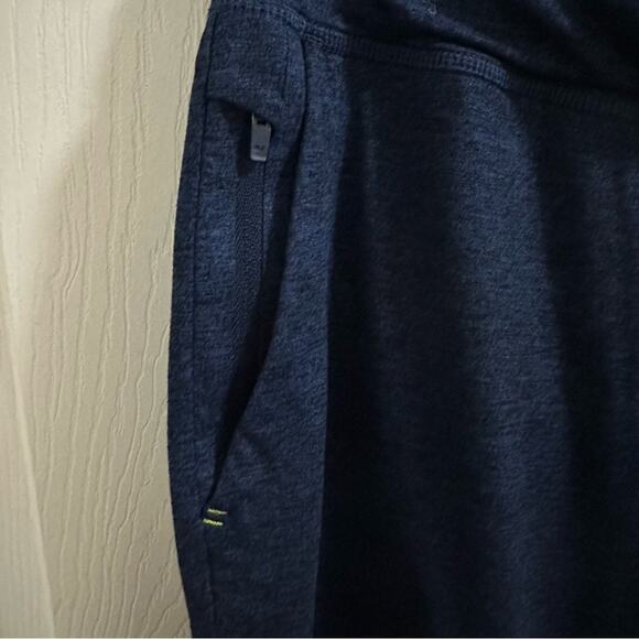 VINEYARD VINES On-the-go Joggers Men’s size Small Deep Bay Blue TN State Tristar - Picture 6 of 11